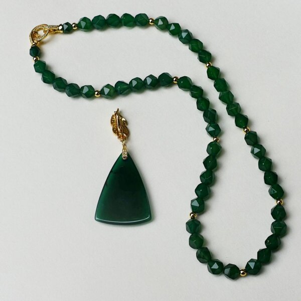 Green Agate Pendant Necklace 24" - Image 8