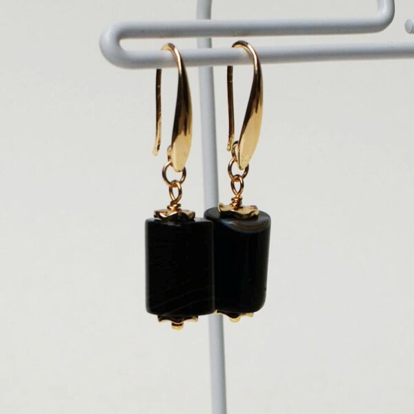 Black Agate Dangle Earrings 3/4" Drop - Image 2
